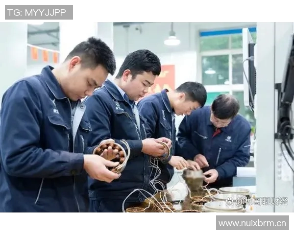 东方日报即时新闻：聚焦全球经济变局 中国企业如何应对新挑战